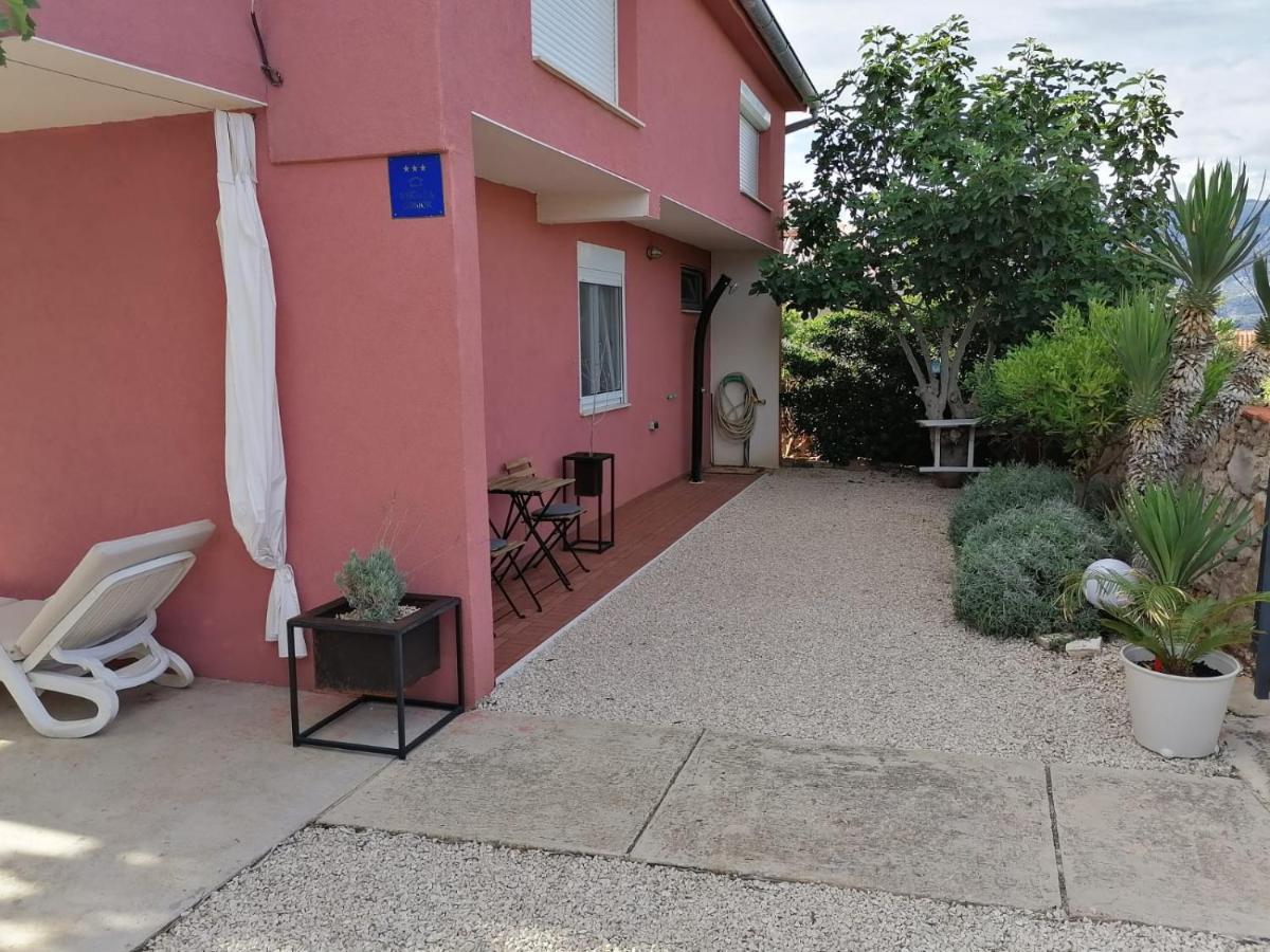House For Rent Paola Villa Razanac Exterior photo